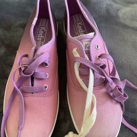 Keds women’s size 8 - Picture 2 of 7
